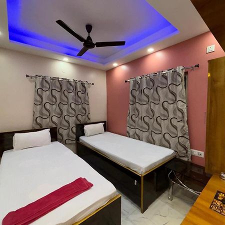 Garden Guest House Near Rene Tower Ruby General Hospital Kolkata Exterior photo
