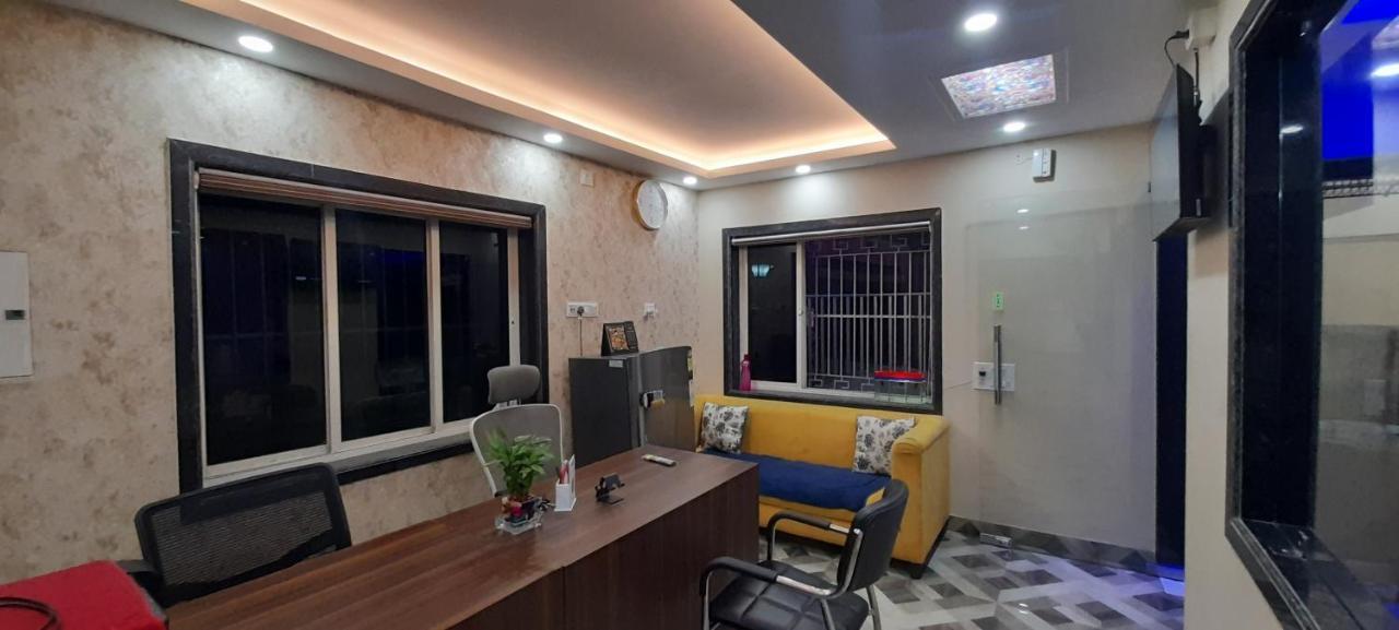 Garden Guest House Near Rene Tower Ruby General Hospital Kolkata Exterior photo